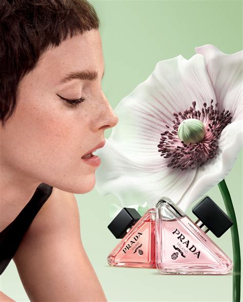 prada virtual flower.